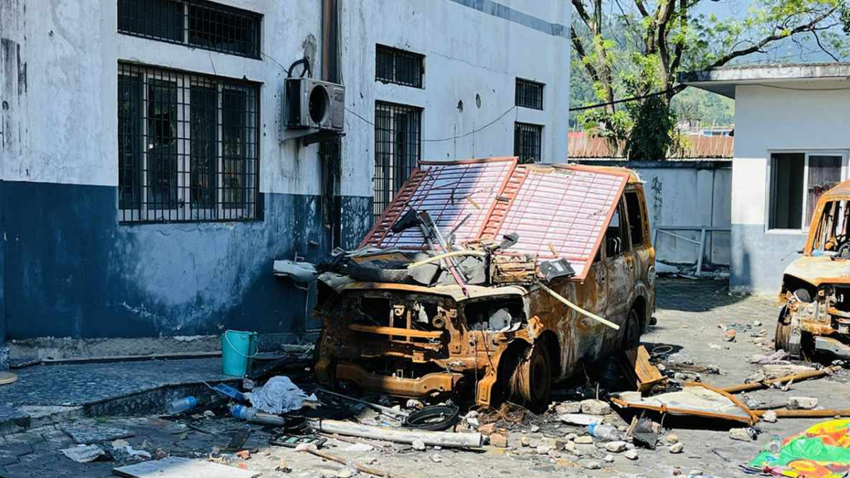 बागमतीमा जलेका गाडी र खरानी जस्ताको तस्तै, पुनर्स्थापनाबारे अलमलमा सरकार