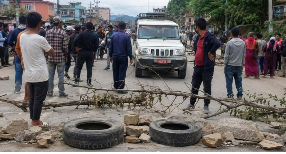 कर्णाली कोरिडोर अवरुद्ध हुँदा मुगुमा जनजीवन प्रभावित, पर्यटन र विकास निर्माणमा असर