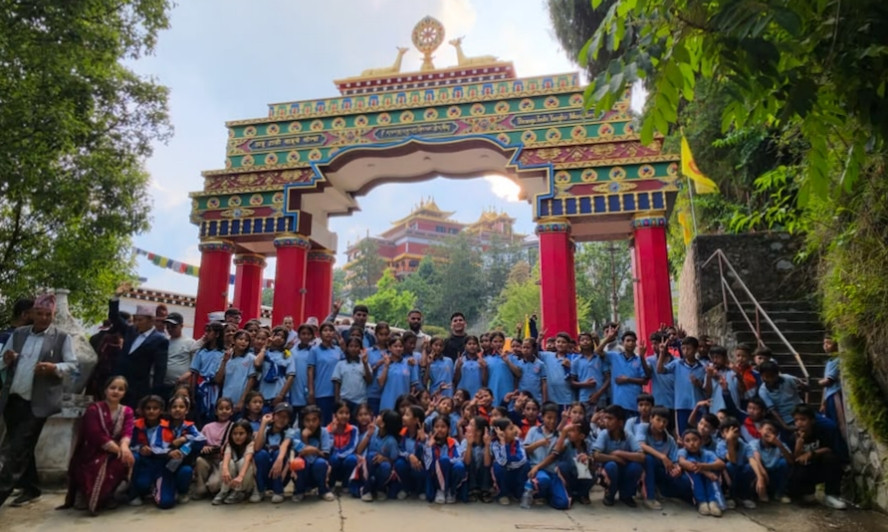 नमोबुद्ध अवलोकनमार्फत विद्यार्थीमा नैतिक चेतना जगाउँदै आजाद मावि, पाँचखाल
