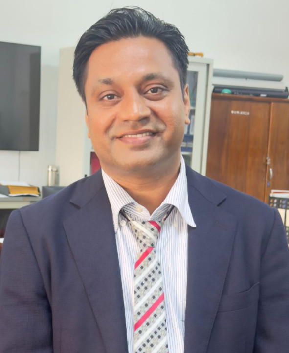 नेपाली मुस्लिम परिवारबाट अन्तर्राष्ट्रिय शैक्षिक उचाइसम्म : क्याम्बोडियामा नेपालको गौरव बनेका प्रोफेसर डा. जमिरुल हक