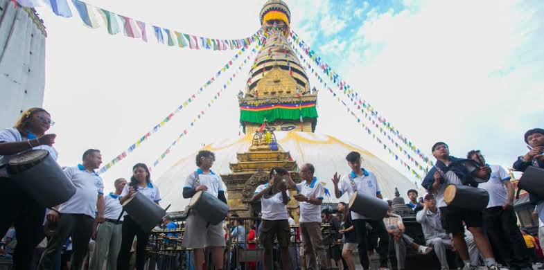 दिवंगत आफन्तको सम्झनामा स्वयम्भूमा विशेष पूजा, सुरु भयो गुँला पर्व