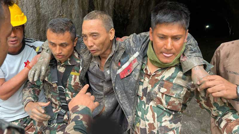 बाढीको ११ दिनपछि अपर त्रिशूली–१ को सुरुङबाट चिनियाँ नागरिकको उद्धार