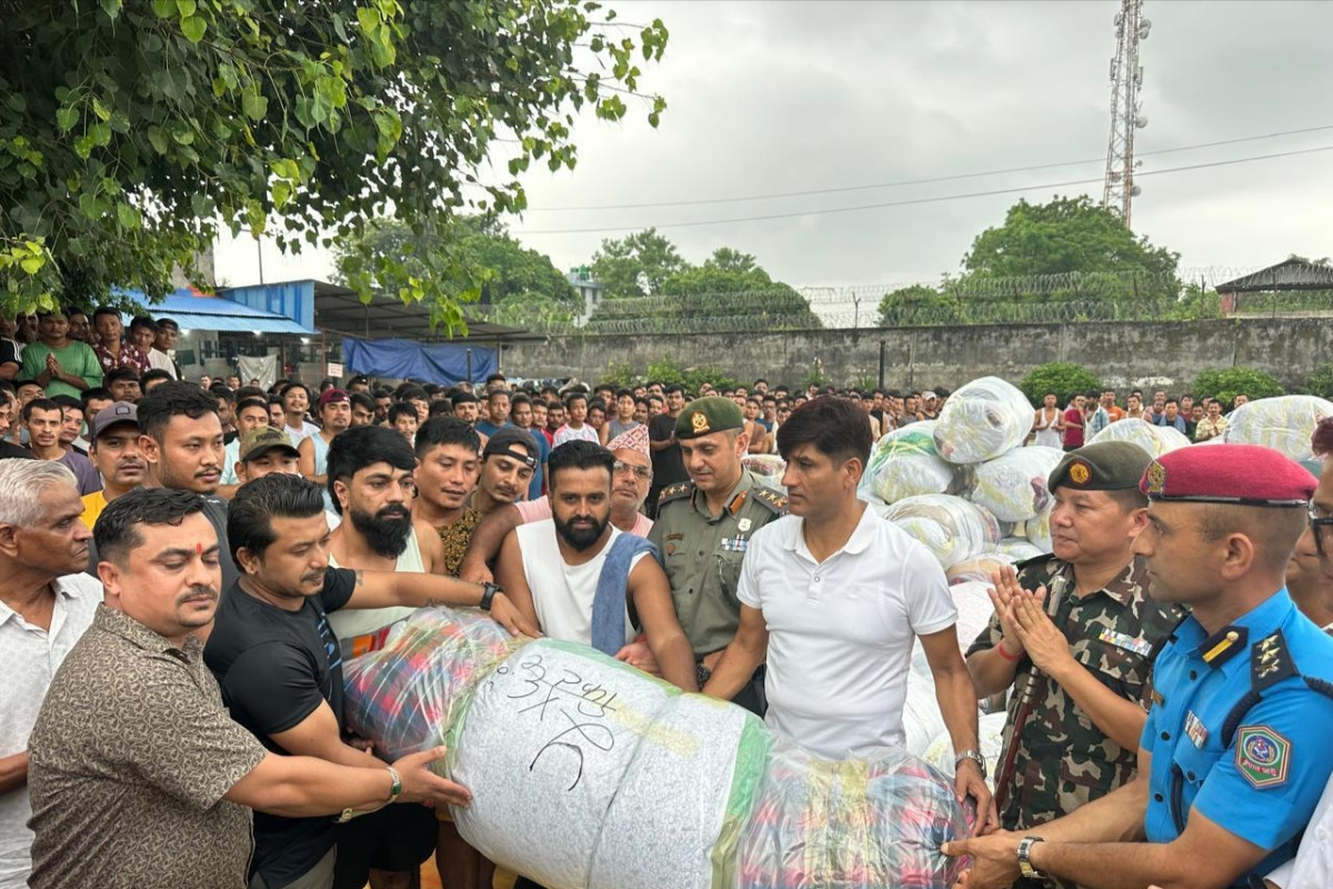 भोटेकोशी बाढीपीडितका लागि चितवन कारागारबाट कैदीबन्दीबाट सहयोग