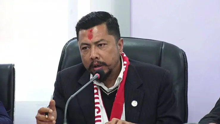 विराजभक्त श्रेष्ठलाई अर्थ र परराष्ट्रको कार्यवाहक जिम्मेवारी